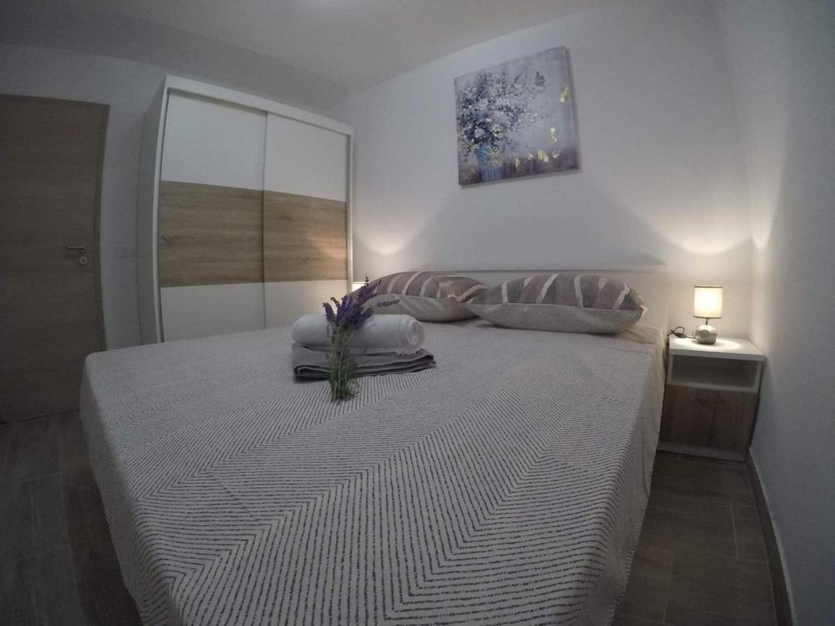 Apartamento Apartman Nenci 1 Bibinje Exterior foto